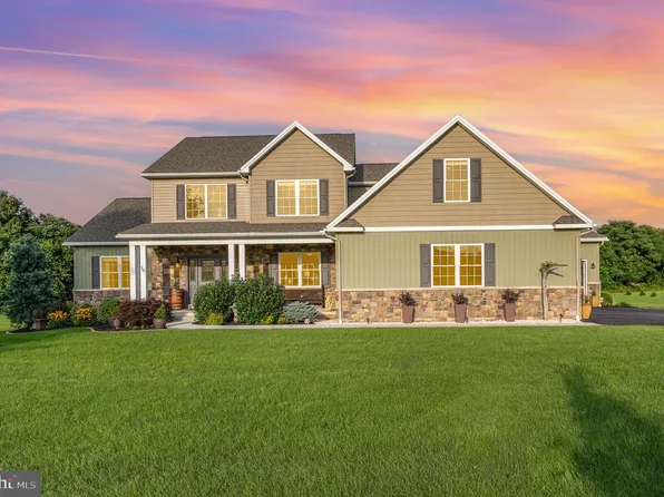 16 Peyton Dr, Carlisle, PA 17015