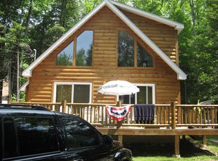 16 Mockingbird Ln, Lake Ariel, PA 18436