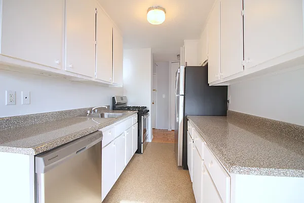 Rented by Corcoran | media 14