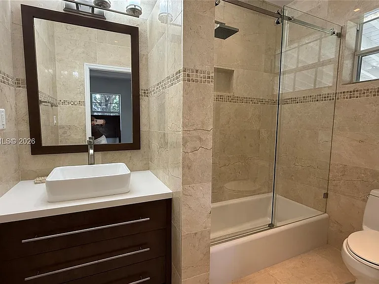 921 Belle Meade Island Dr — Photo 7
