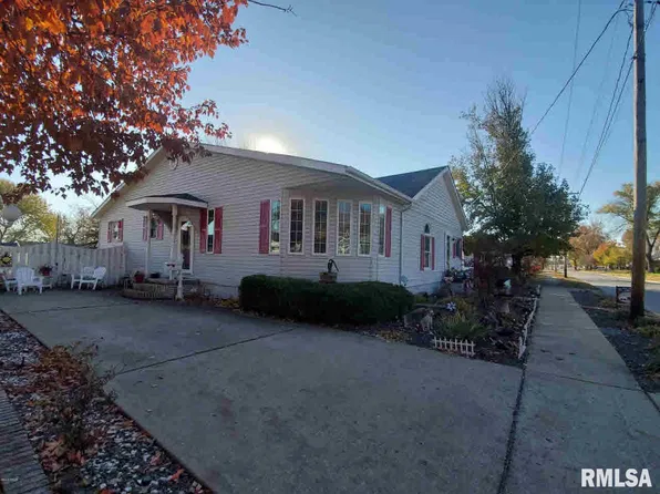 1106 Main St, Harrisburg, IL 62946