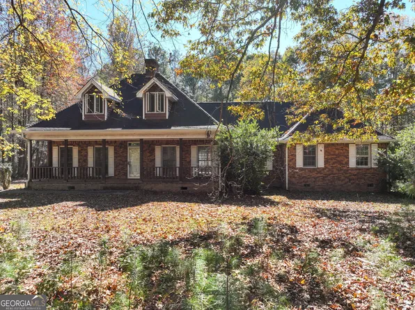 140 River Forest Dr, Fayetteville, GA 30214