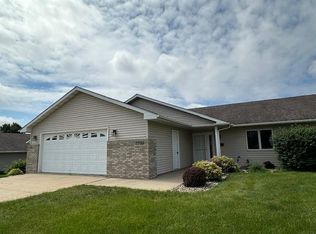 2028 Clark St, Charles City, IA 50616