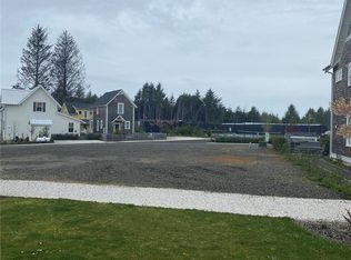 12 Horseshoe Ln, Pacific Beach, WA 98571