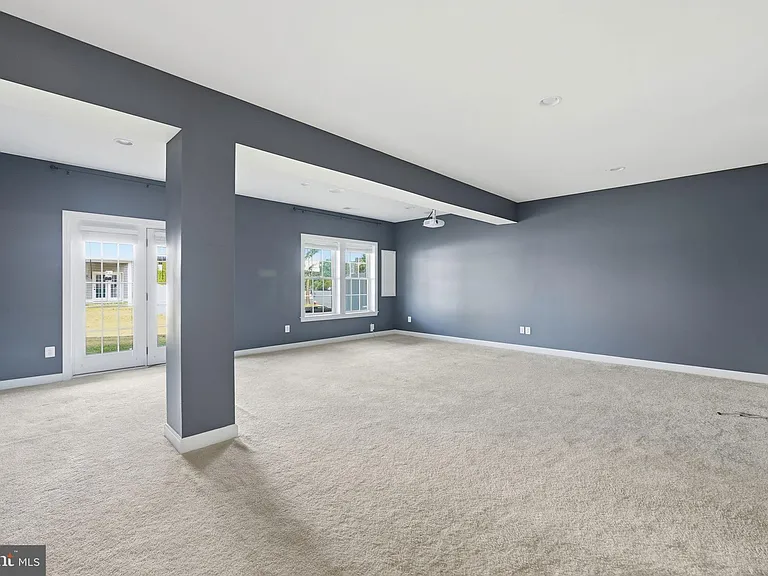 21253 Park Grove Ter — Photo 35