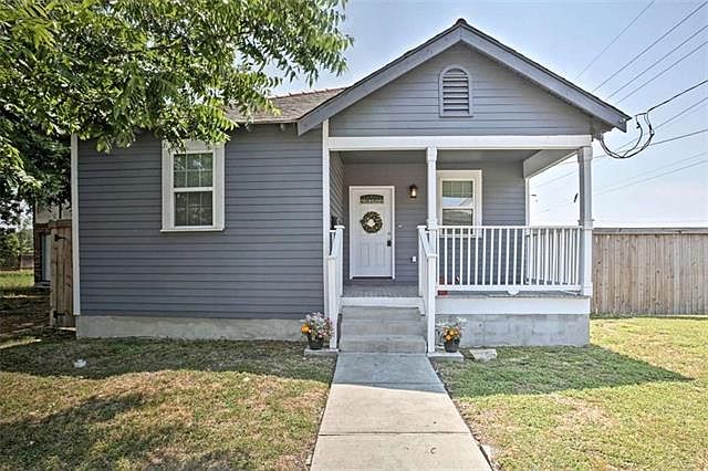 1st image of 1701 Louisa St