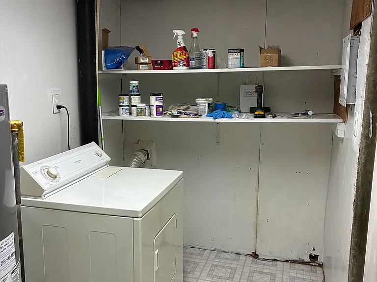 2502 Buffalo St — Photo 22