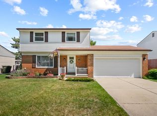 14197 Mary Grove Dr, Sterling Heights, MI 48313