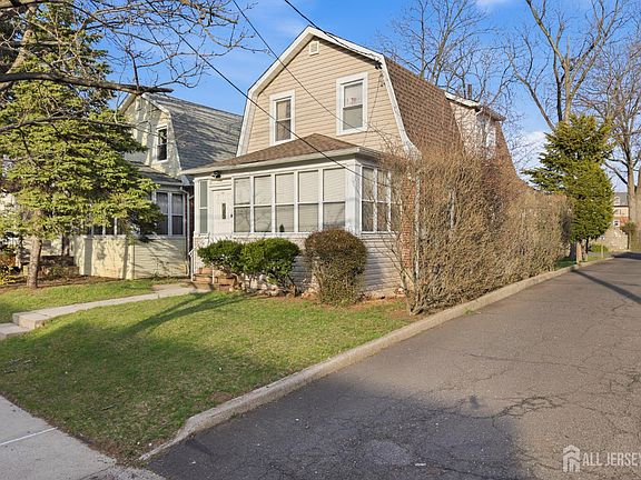 2nd image of 1377 Bryant St