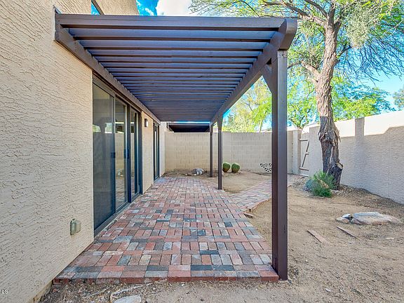 5th image of 10735 N 117th Way