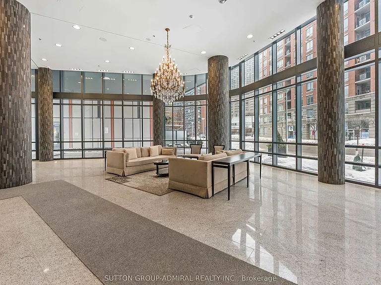 825 Church St #Penthouse 401 — Photo 46