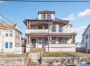 96-98 Manhattan Ave, Bridgeport, CT 06606