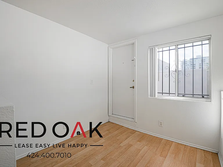 1755 N El Cerrito Pl #404 — Photo 21