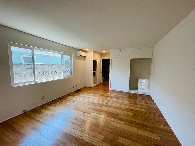 431 E Sandra Ave — Photo 13