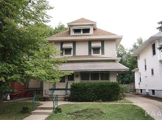 1120 N Elmwood Ave, Peoria, IL