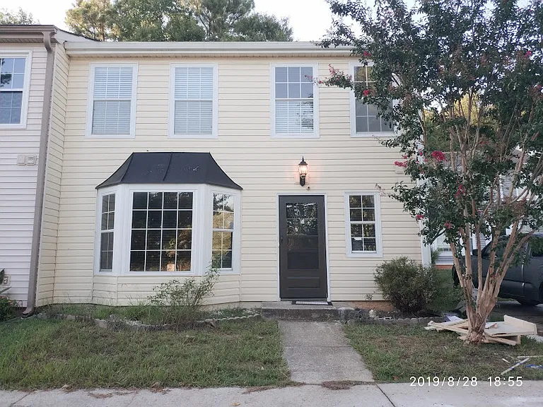 1884 Norcross Chase Cir — Photo 2
