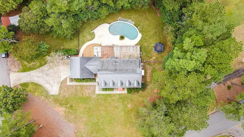 4 bed, 2.5 bath, 3145 sqft, $3,000 — Photo 4