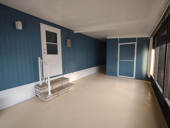 4th image of 1126 Sparrow Ln
