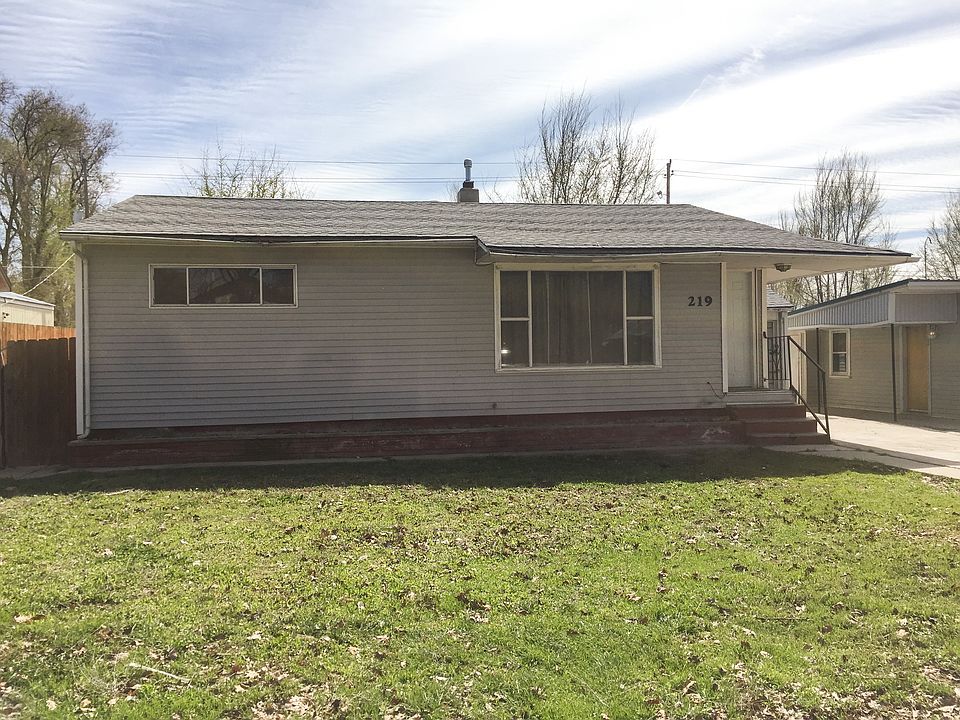 1st image of 219 W Montana Ave