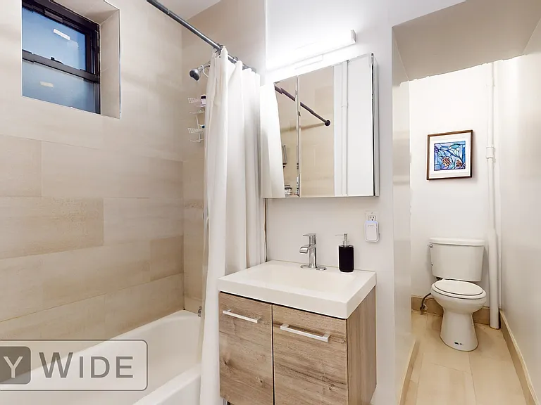 340 E 62nd St #7 — Photo 5