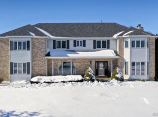 2N096 Grady Ct, Elburn, IL 60119