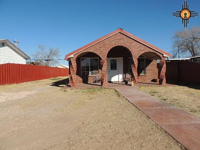 1st image of 408 E Texas St