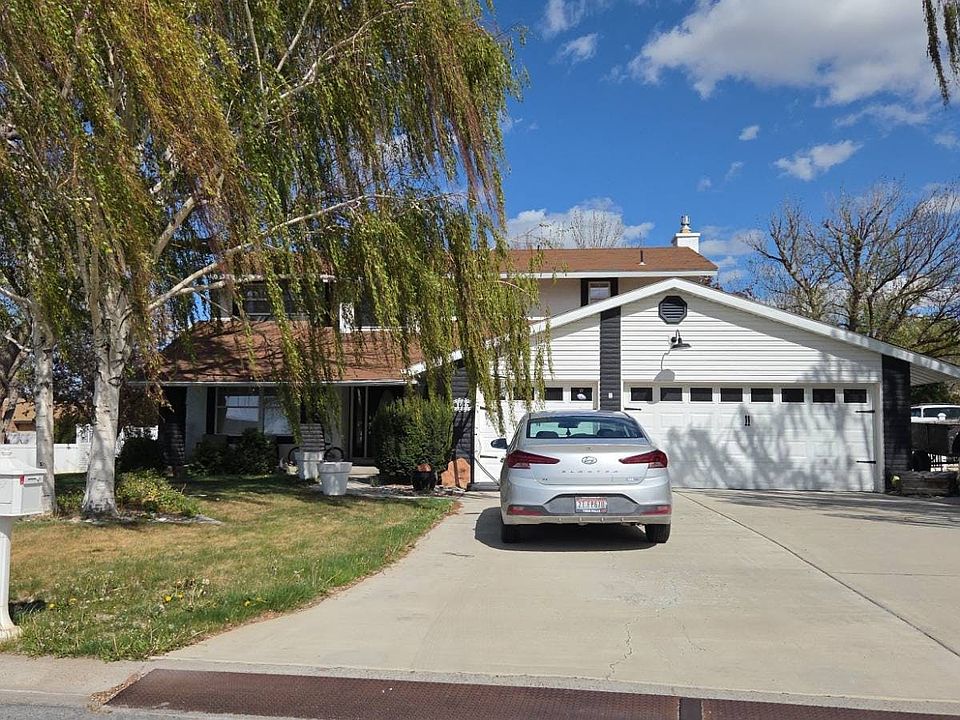1st image of 106 Rainbow Cir