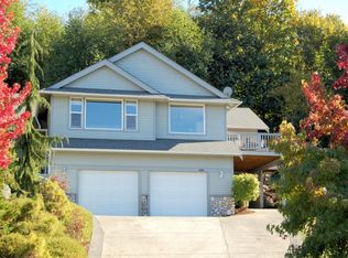 1405 Edwards St, Bellingham, WA 98229