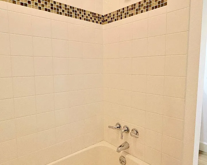 3181 Pinehurst Dr #D — Photo 20