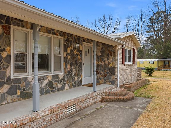 3rd image of 641 Haws Run Road