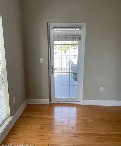 400 E Bay St #202 — Photo 15