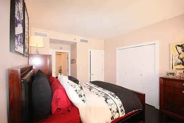 Rented by Compass | media 14