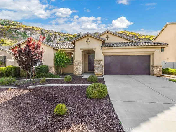 3672 Old Oak Cir, San Jacinto, CA 92582