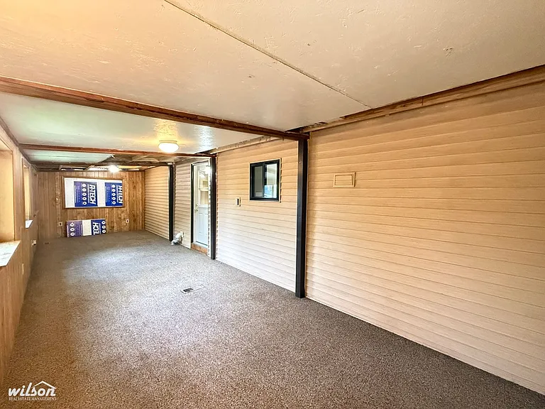 809 W Washington Ave — Photo 12