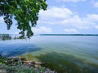 7813 Southdown Rd, Alexandria, VA 22308