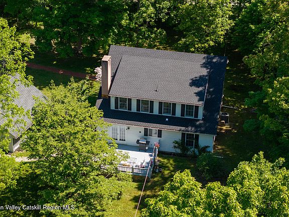 2nd image of 185 Taylor Road