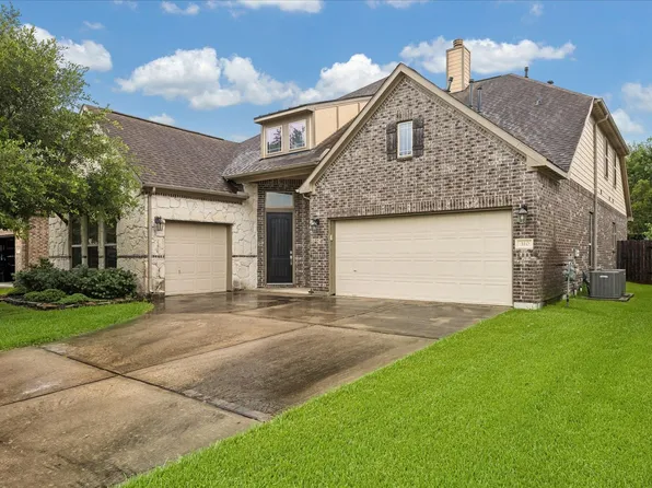 310 Westwood Dr, League City, TX 77573