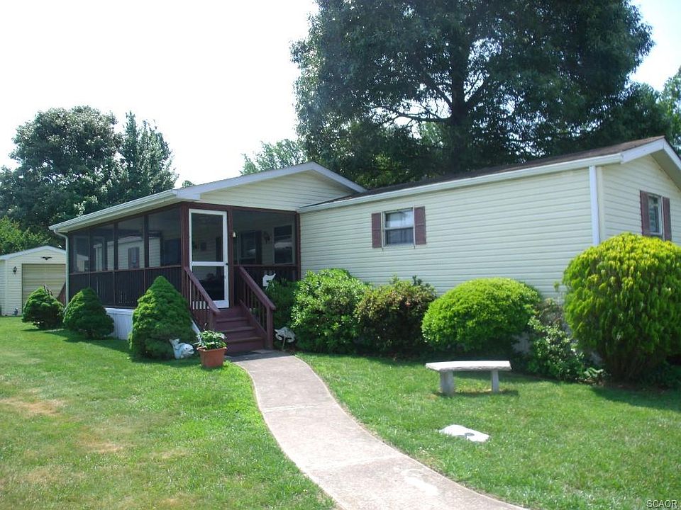 1st image of 23303 Arundel Ct