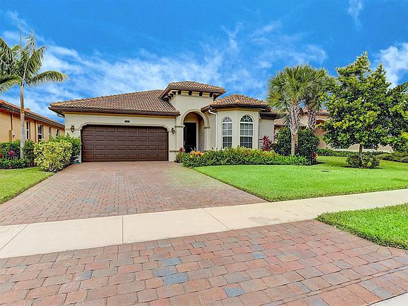 4th image of 7147 Prudencia Dr