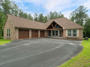 100 Robert E Lee Rd, Hattiesburg, MS 39401