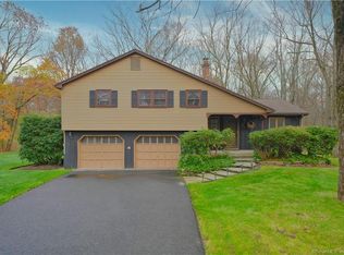 39 Pepperbush Way, Windsor, CT 06095