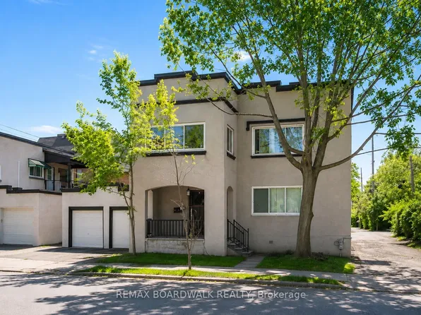 320 Laurier Ave E, Ottawa, ON K1N 6P6
