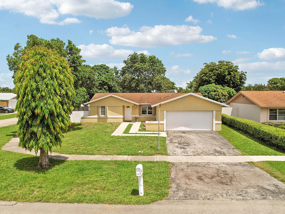 1st image of 9235 Saddlecreek Drive