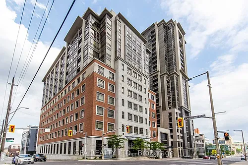 150 Main St W Photo 1