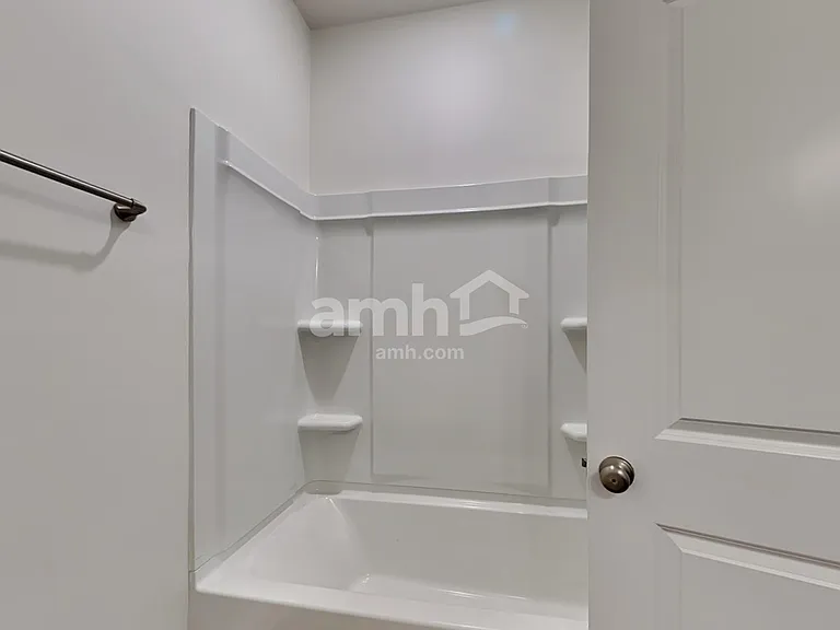 136 Rivulet Dr — Photo 24