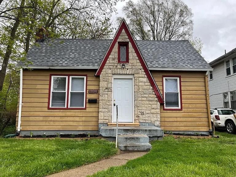 1106 Ellsworth Ave — Photo 1