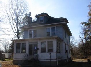 1697 Pennington Rd, Ewing, NJ 08618