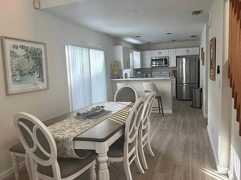 1140 Staghorn St — Photo 6
