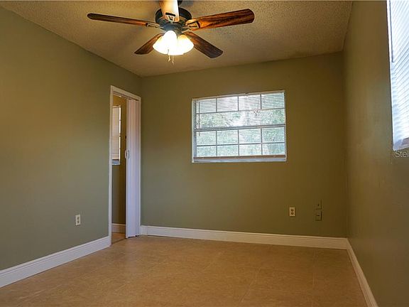 4th image of 3219 Kelvington Dr