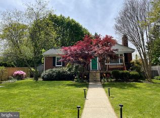 10702 Glenhaven Dr, Silver Spring, MD 20902